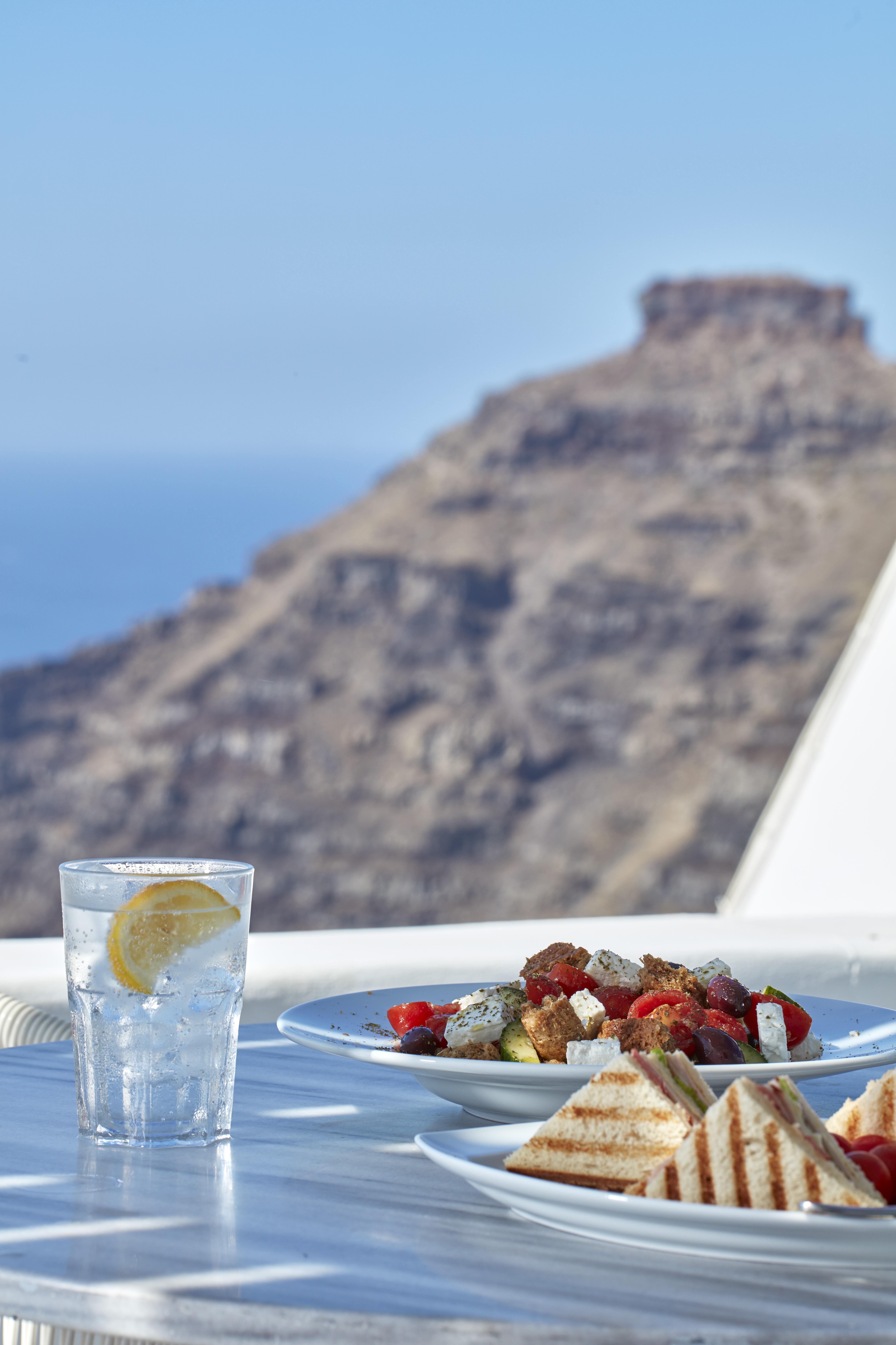 Cliff Side Suites ฟิรา ภายนอก รูปภาพ